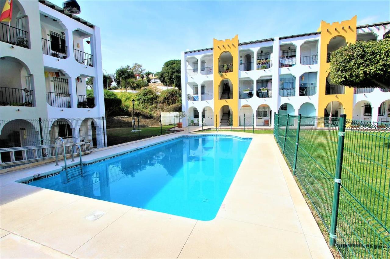 Apartamento Andalucia - A 100 Metros De La Playa, Camino Recto Sin Cuestas - Piscina Бенальмадена Екстер'єр фото